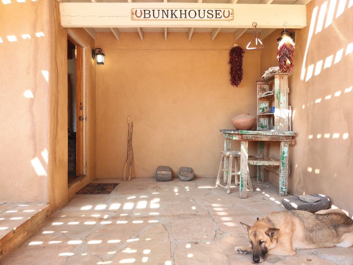 The Bunkhouse, Mountain Vistas in the High Desert