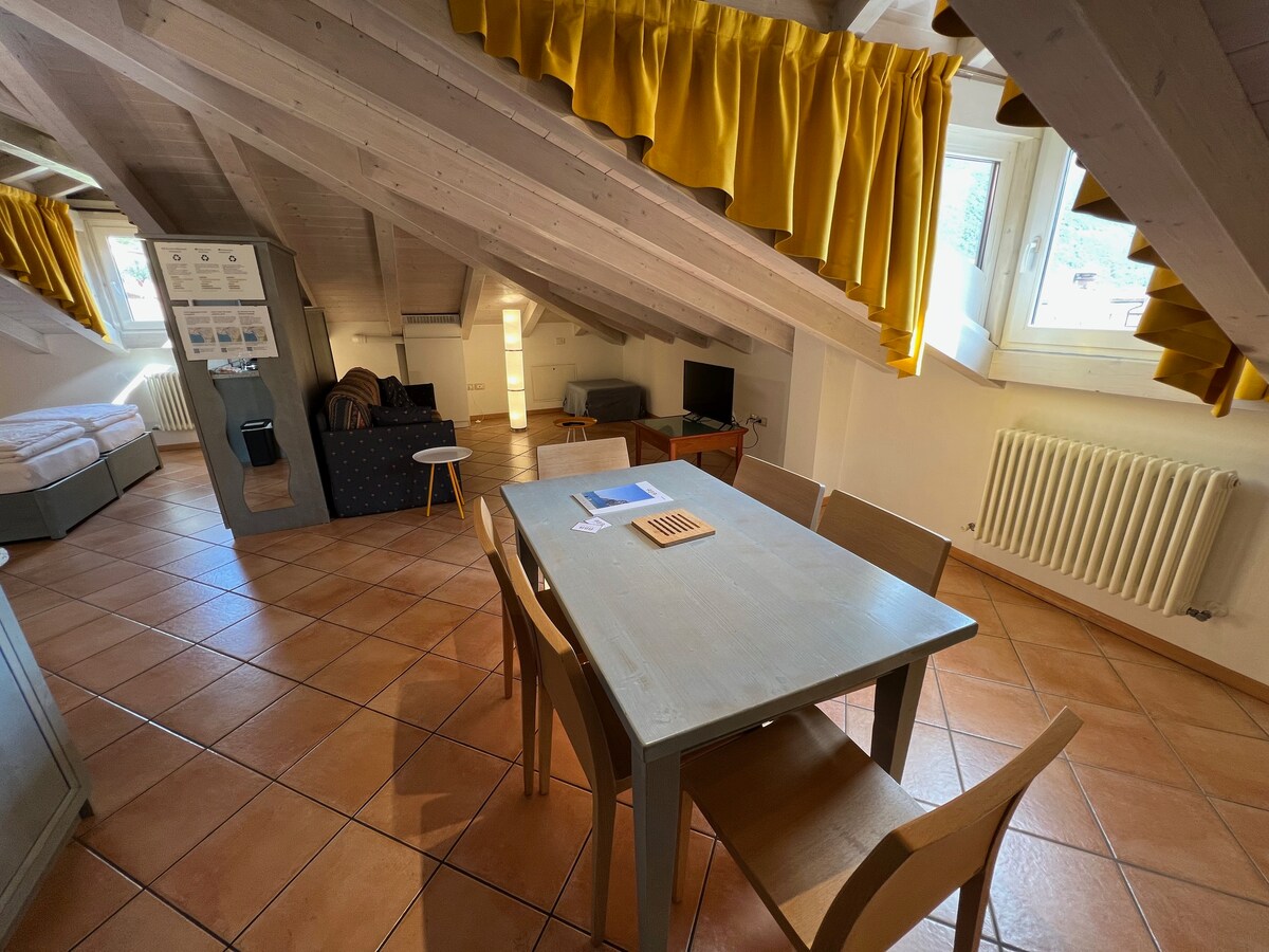 Mansarda StudioApartment in the center of Torbole