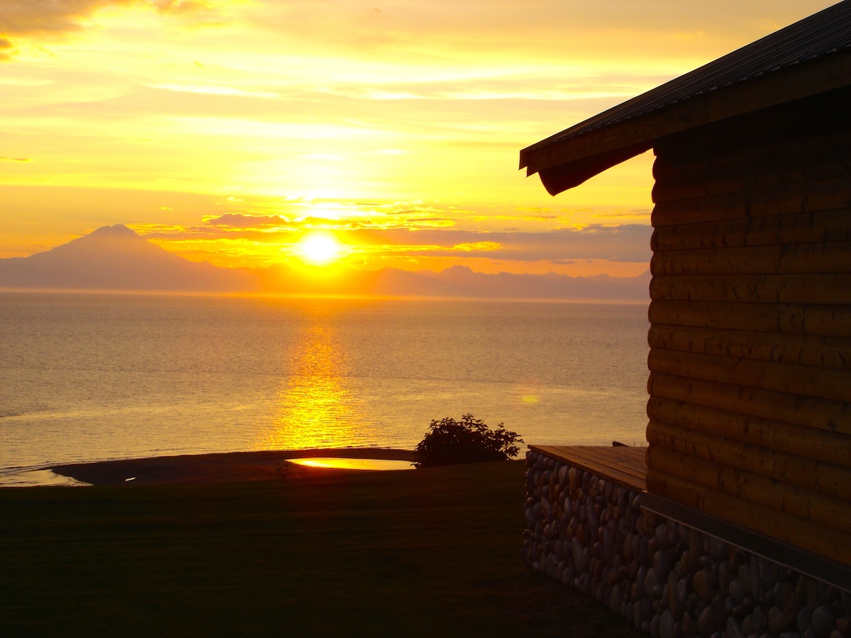 Oceanfront Cabin Suite for 2