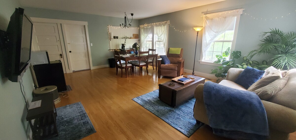 Sweet Retreat in Old Town Anacortes