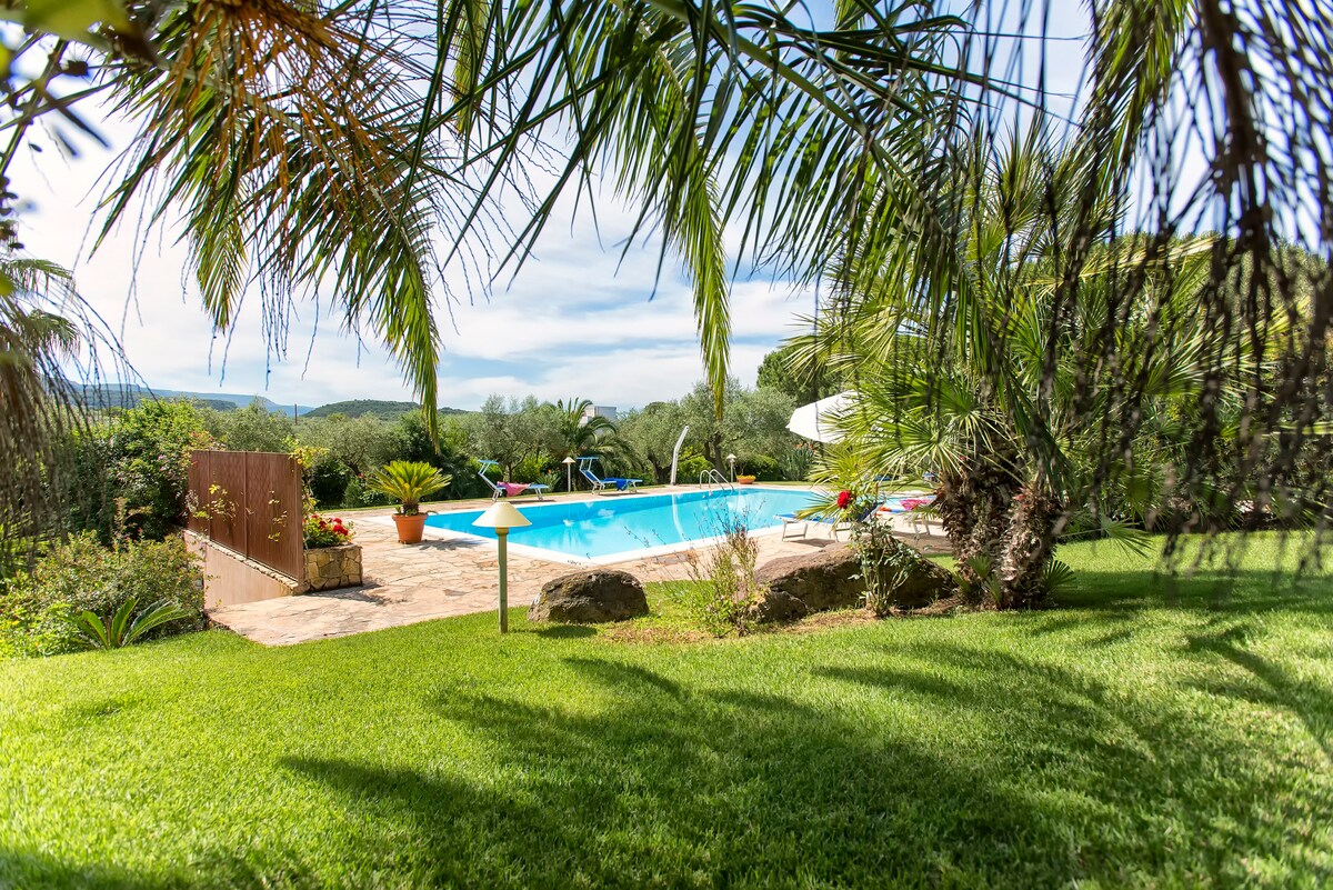 Alghero Villa Luna with infinity pool