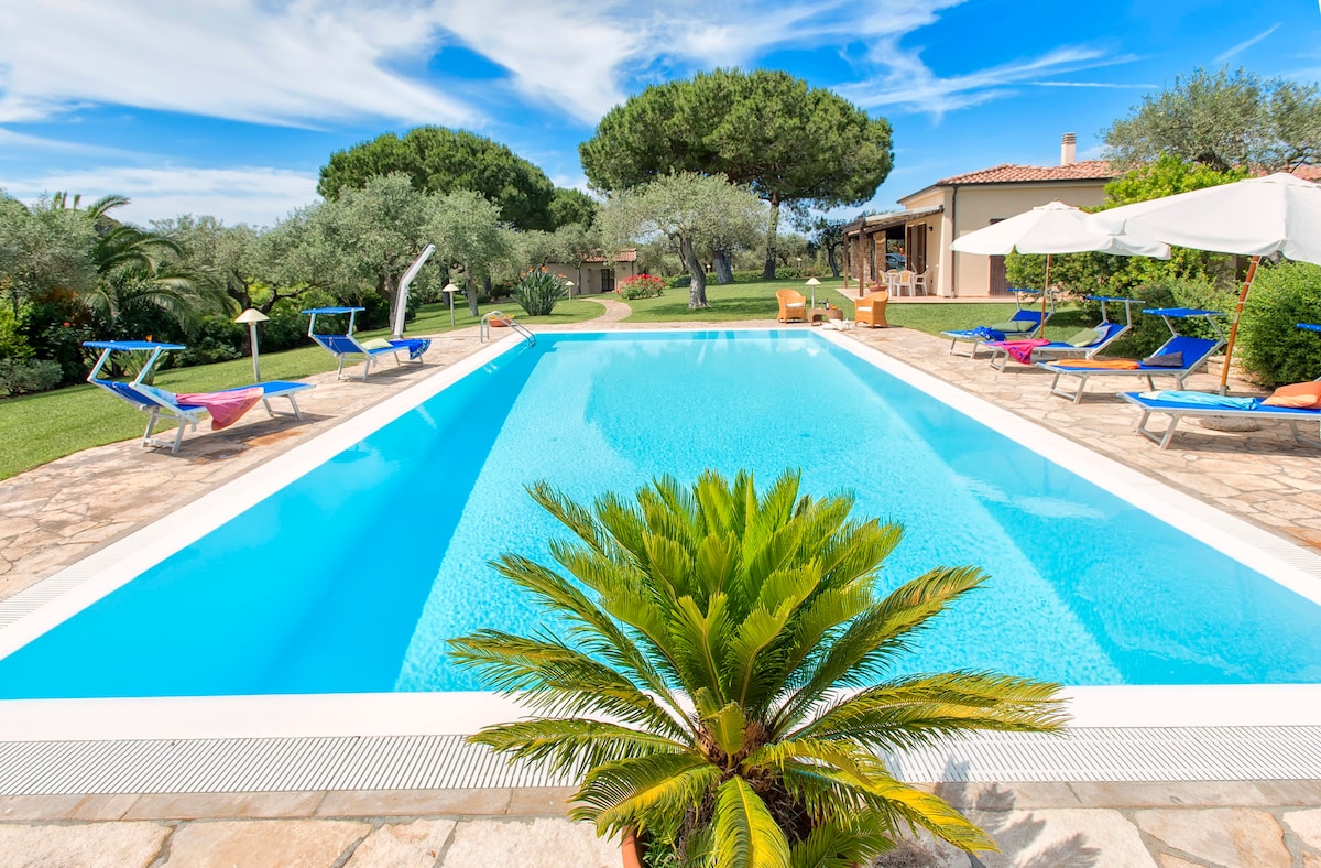 Alghero Villa Luna with infinity pool