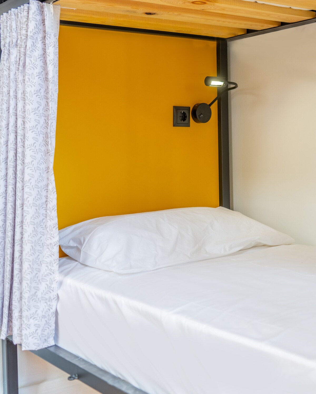 Bed in 4 bed dorm in Heraklion centre