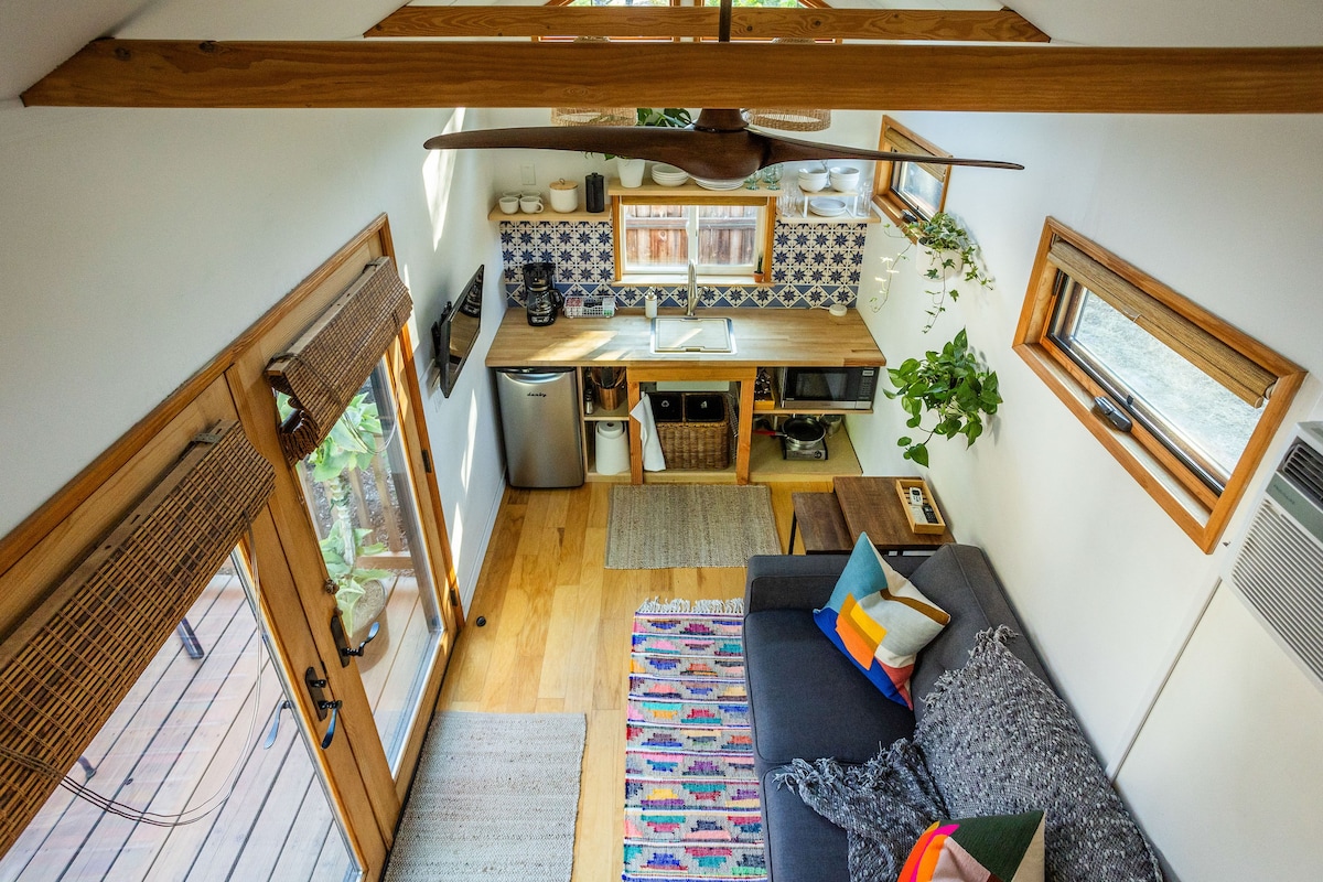 Cozy Tiny Home with Garden In N. County San Diego