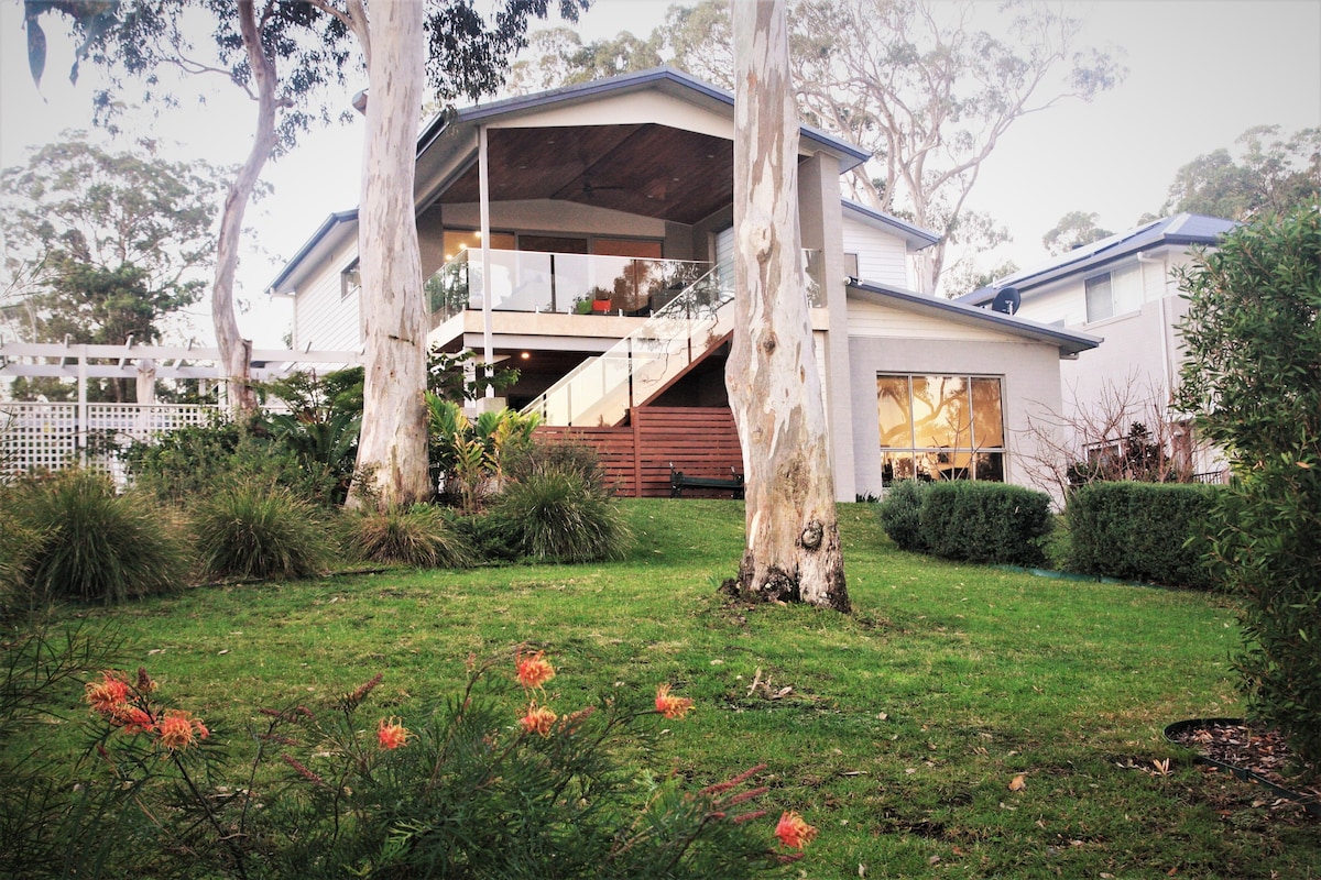 The LakeHouse BnB on Lake Macquarie, Murrays Beach