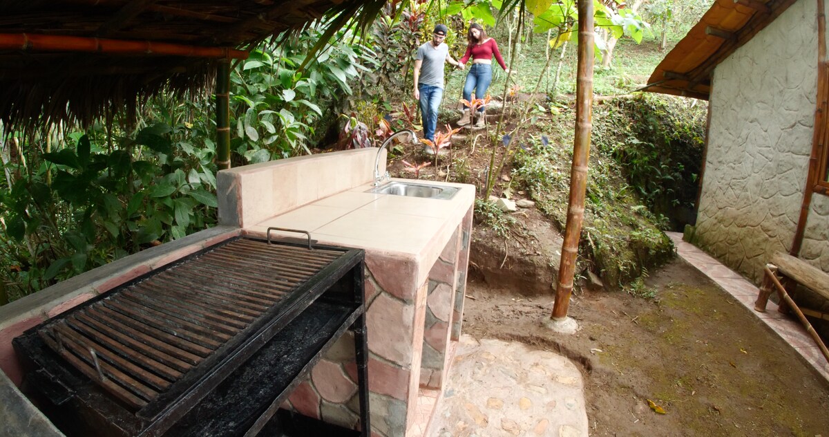 Cabaña Tucán en el bosque lluvioso del Choco