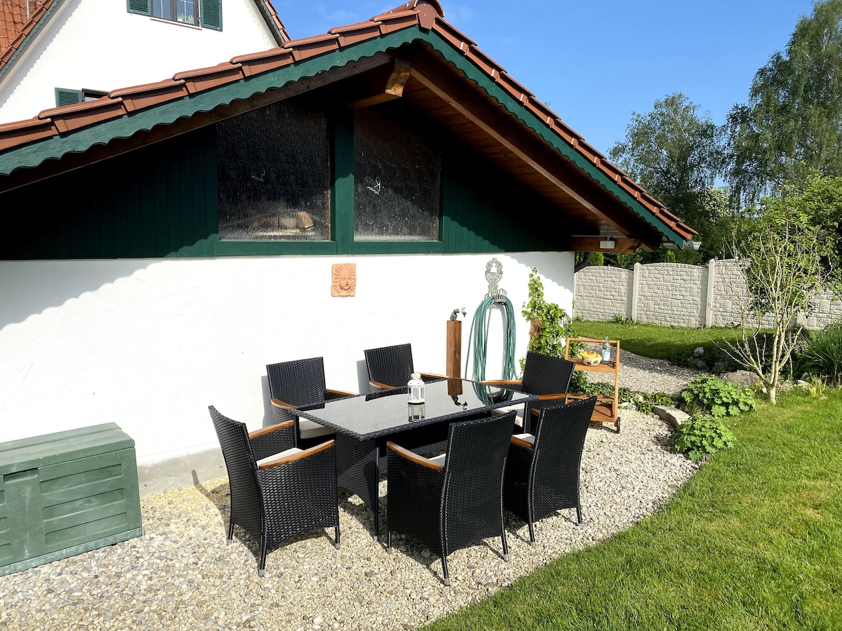 Romantic shed in Unterallgäu (MM Airport) - Pool