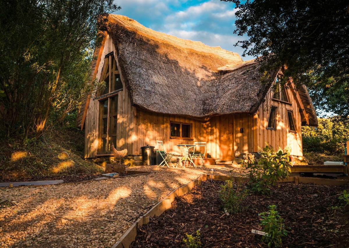 The Little Thatch Barn