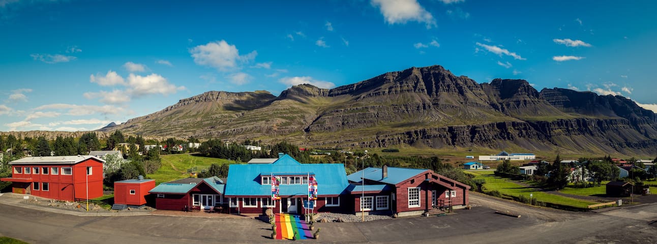 Breiðdalsvík的民宿