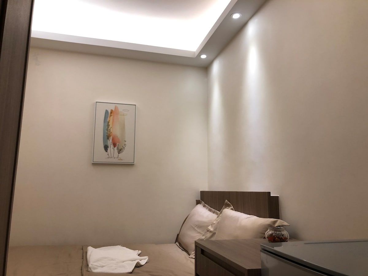 銅鑼灣核心地帶 傳統豪宅區 Causeway Bay cozy studio for 2