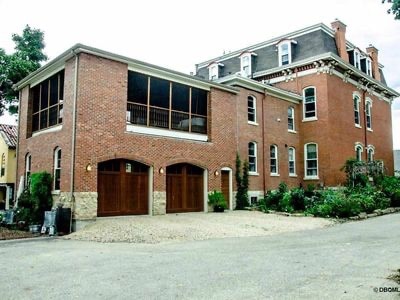 Historic John Bell House