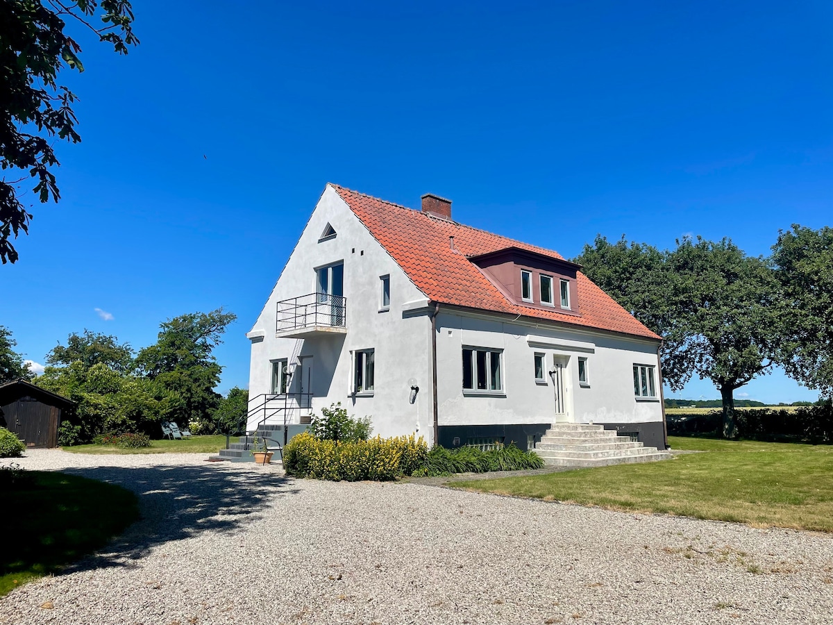 6 beds & lovely garden at Larsbo!