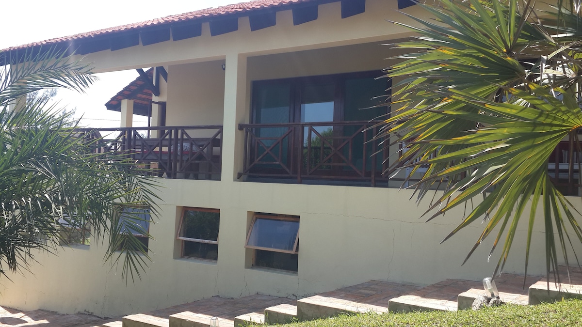 Newly built 150 m2 house in Tofinho