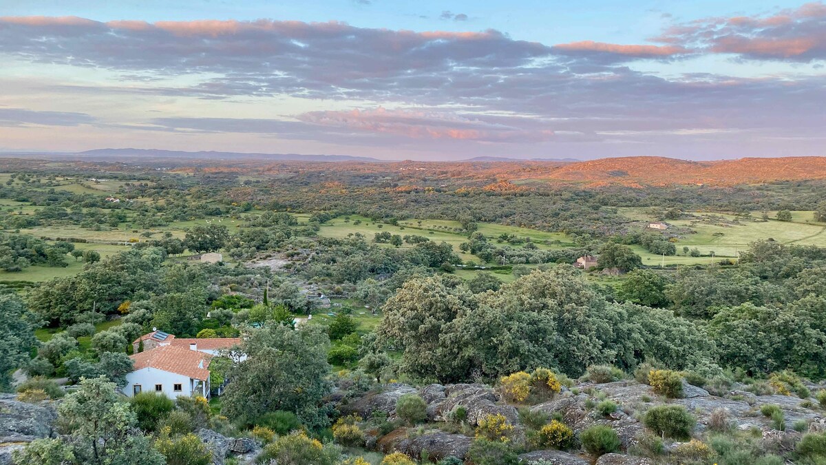 Monte Raza Farmhouse