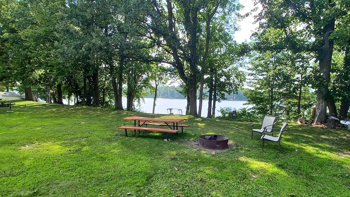 Poskin Lake Cabin