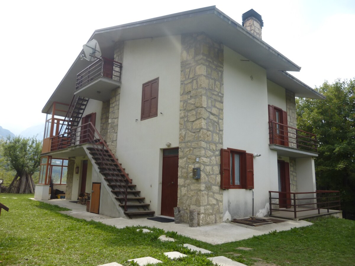 Holiday Apartments T. Lino Romani (East)