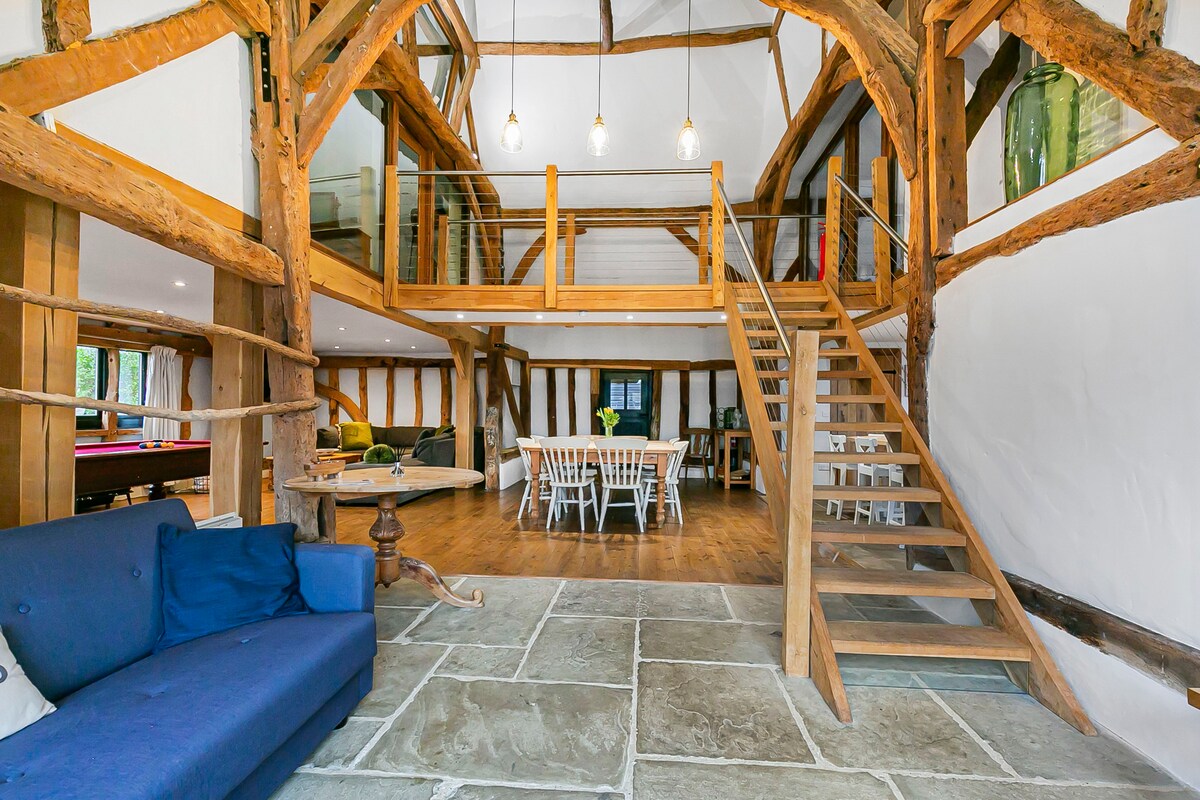 宽敞的Boutique Barn Conversion