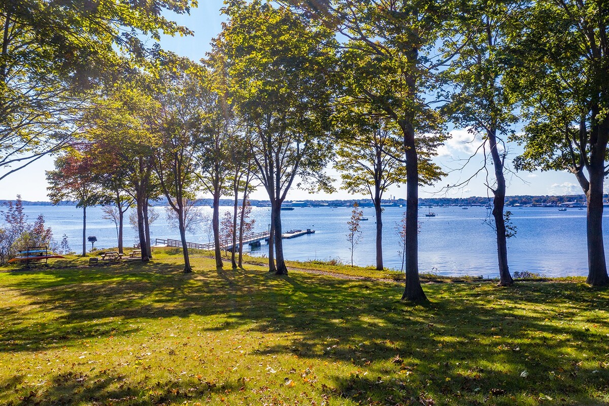 Waterfront Home! Rockland Harbor Views. STR23-25