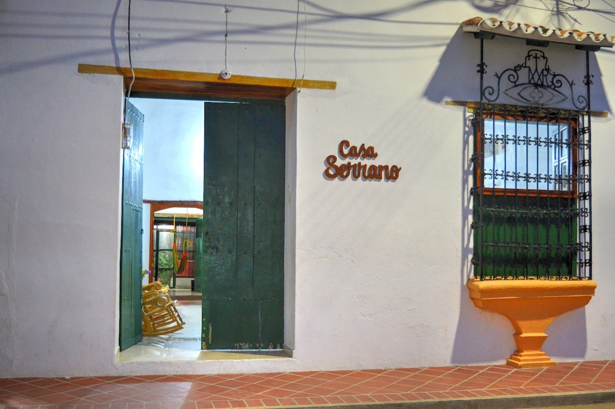 Casa Serrano - 5 Calle Real