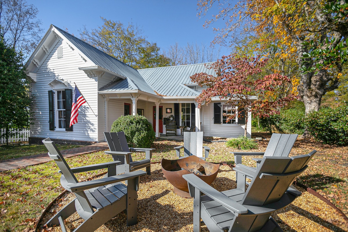 The Brigadoon Breathtaking Cottage in Leipers Fork