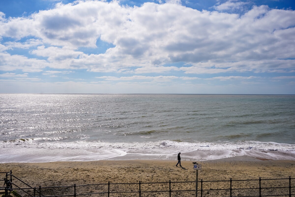 The Finest Ocean Vista - Beyond the Waves