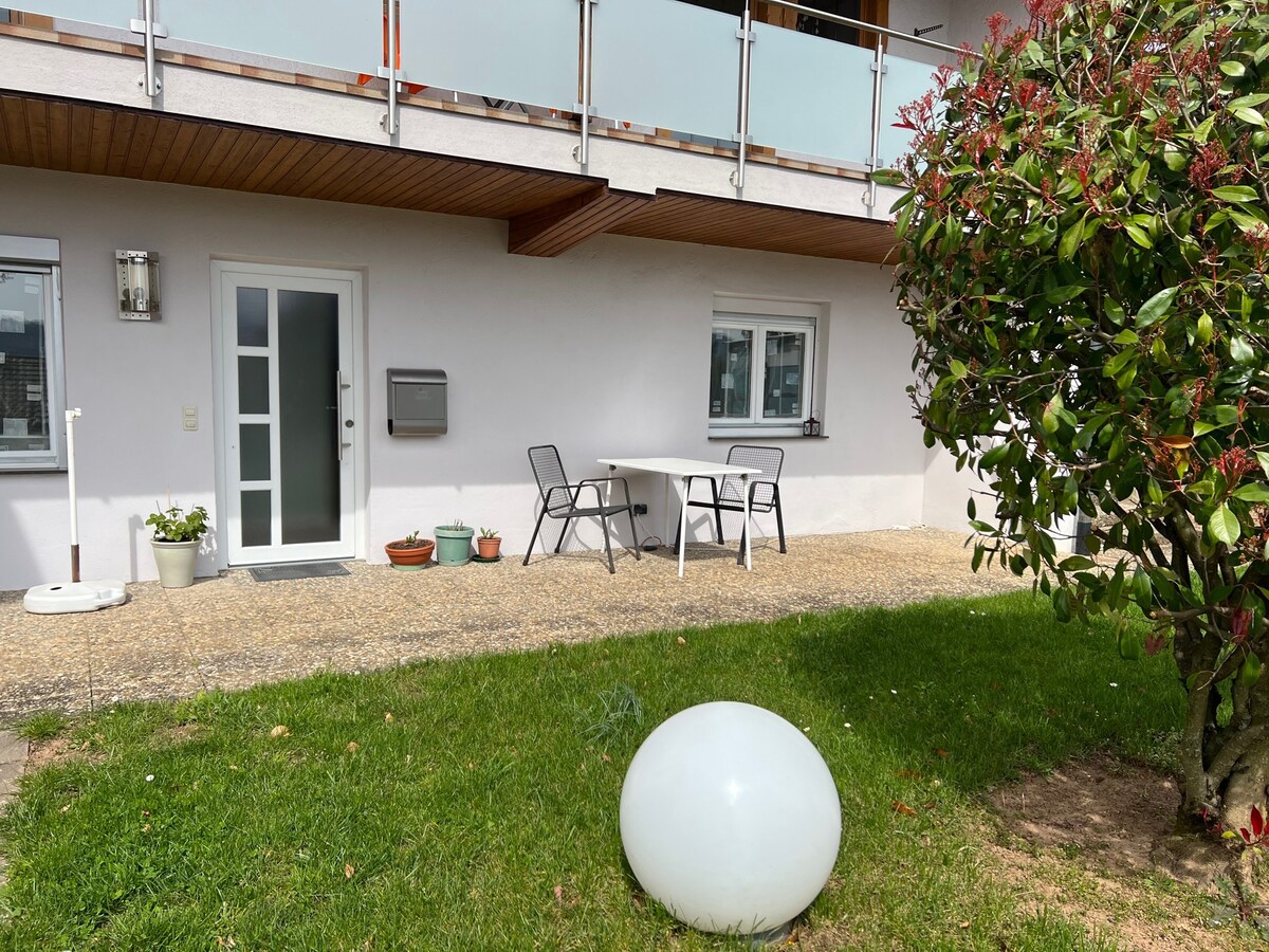 Kleine Wohnung mit herrlichem Blick in die Schweiz