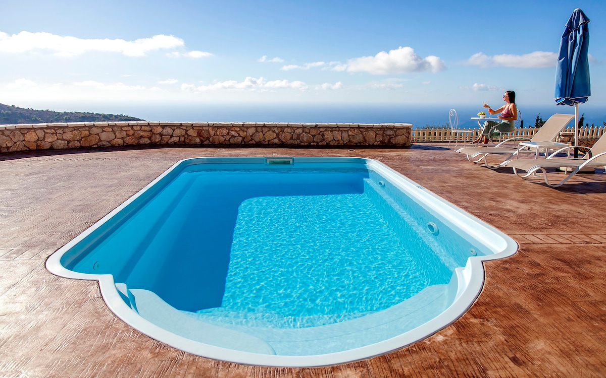 Special Offer! Villa with Private Pool & SeaView