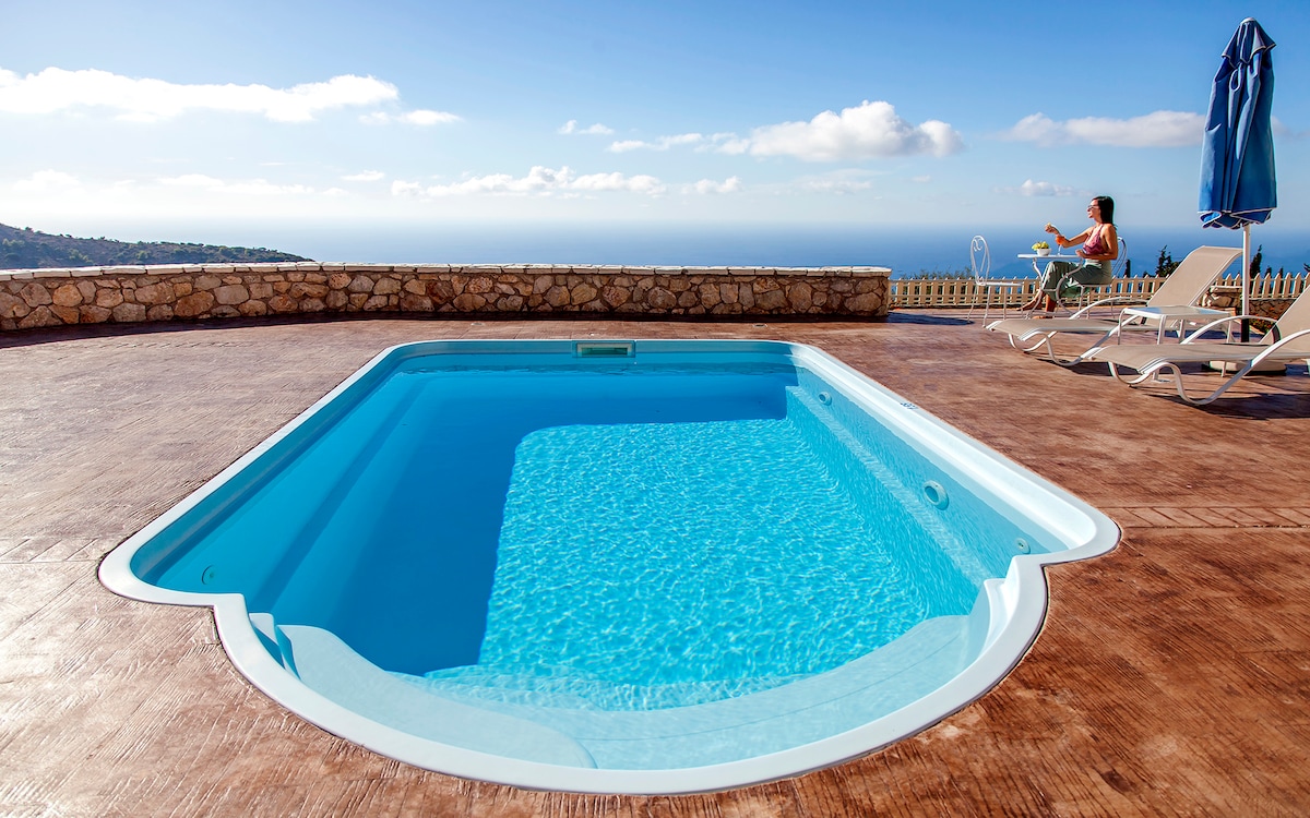 Special Offer! Villa with Private Pool & SeaView