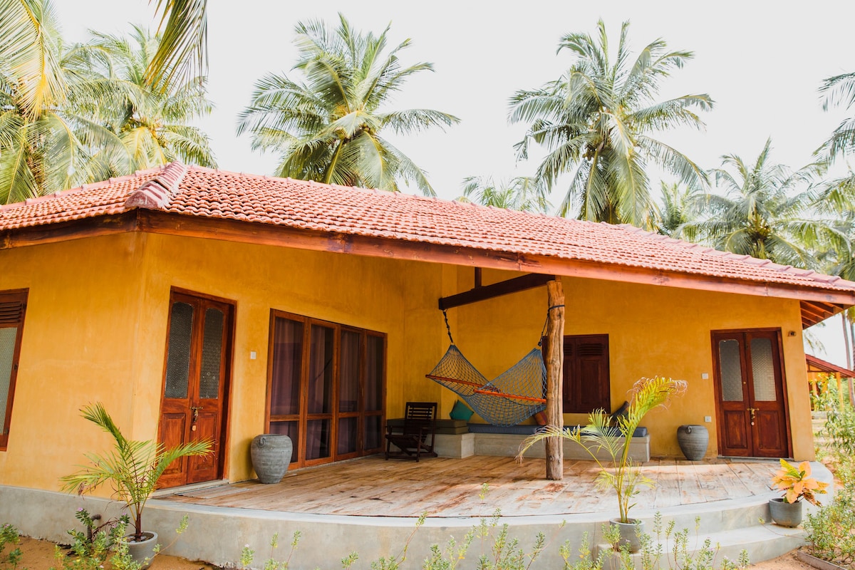 Charming 2BR Beach Bungalow, Best Kitesurfing Area