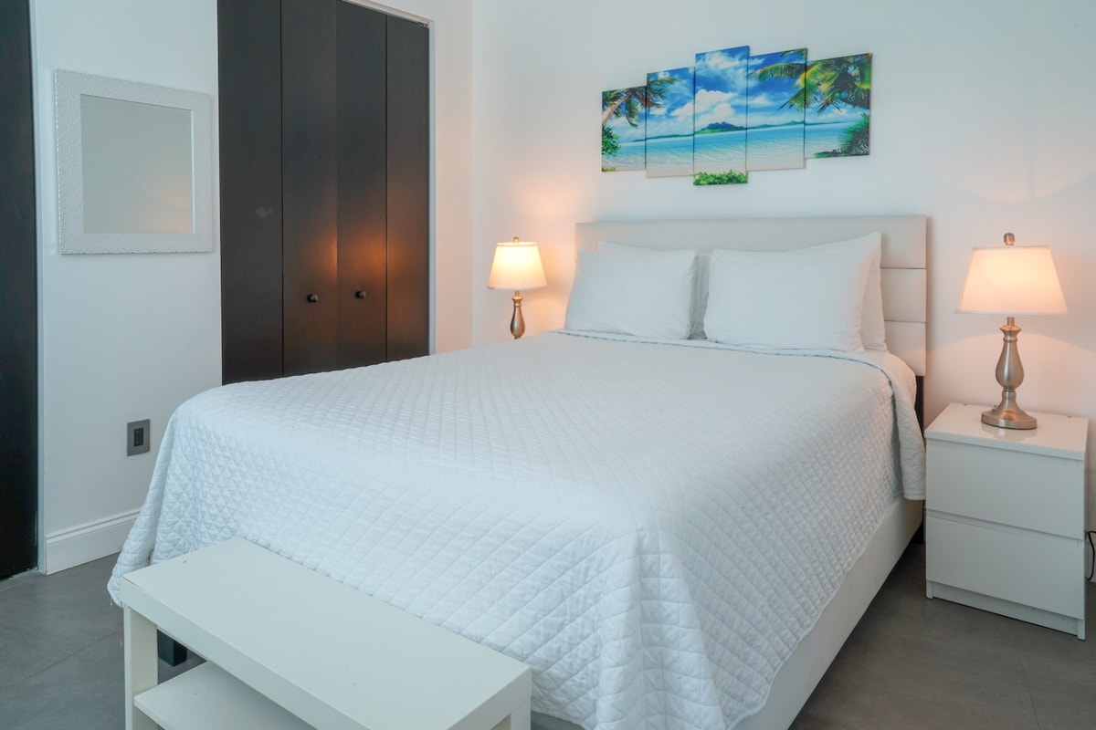 最大的海滨3间卧室，面积为2200平方英尺的住宅区