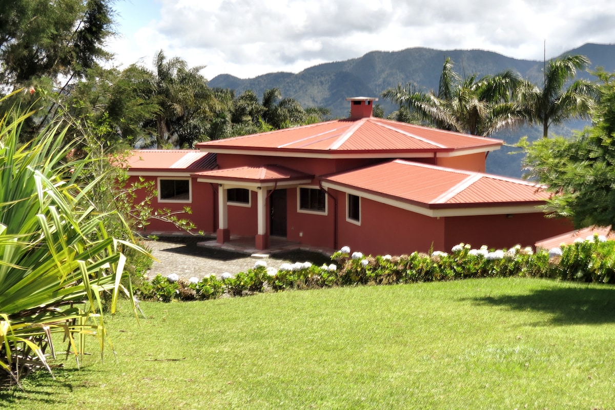 Villa de descaso  o tele trabajo El Yas de Paraíso