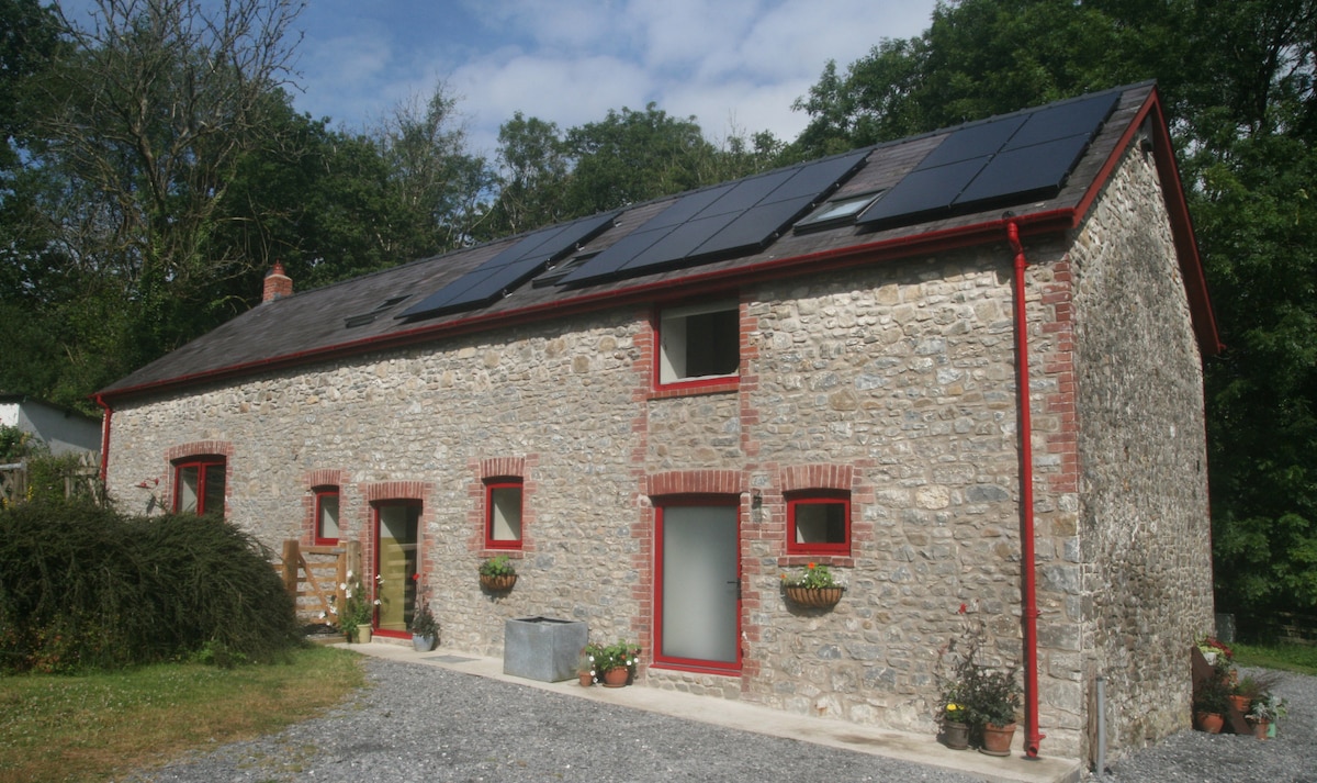 Creatively converted barn in accessible rural spot