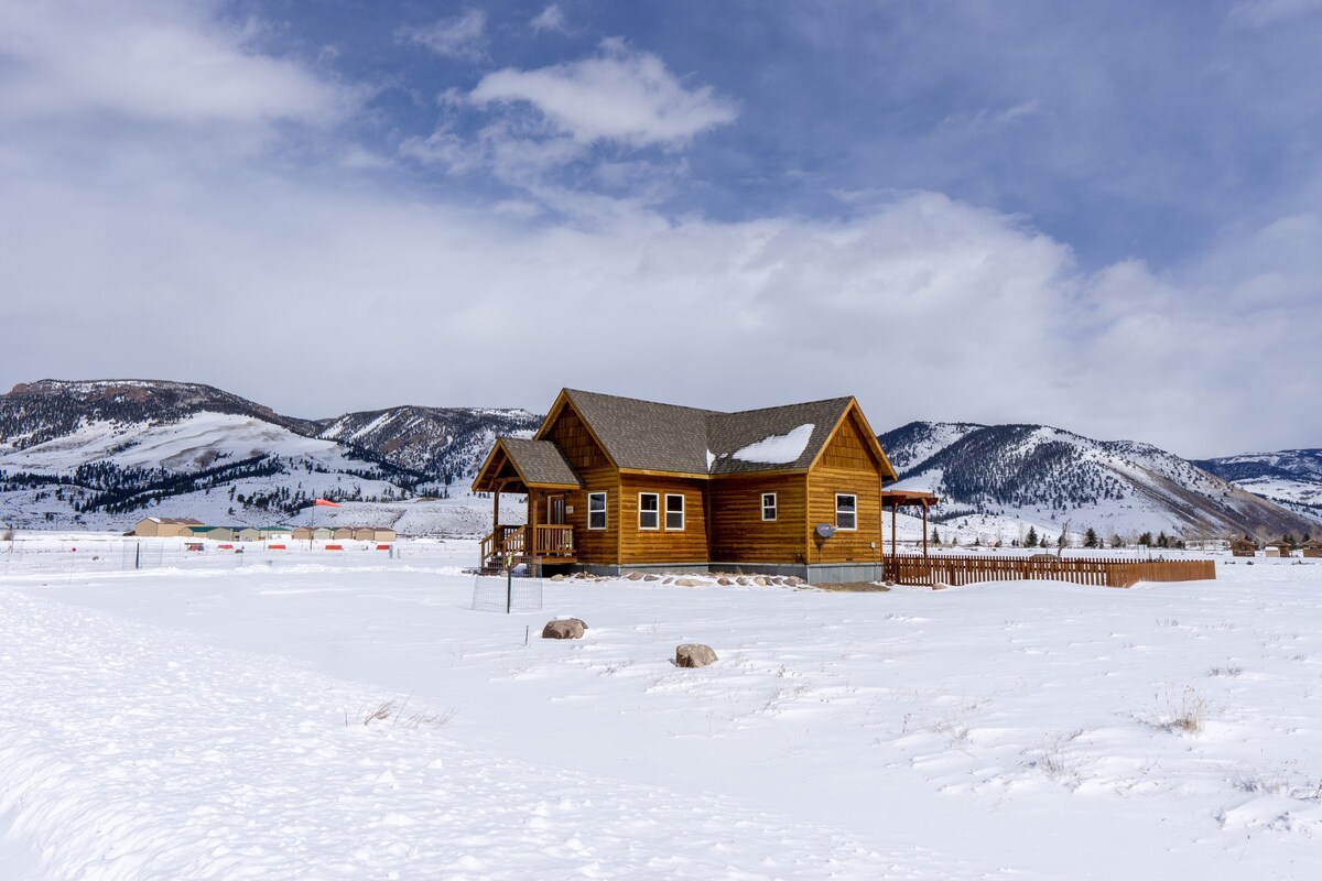 Creede Cabin with Loft