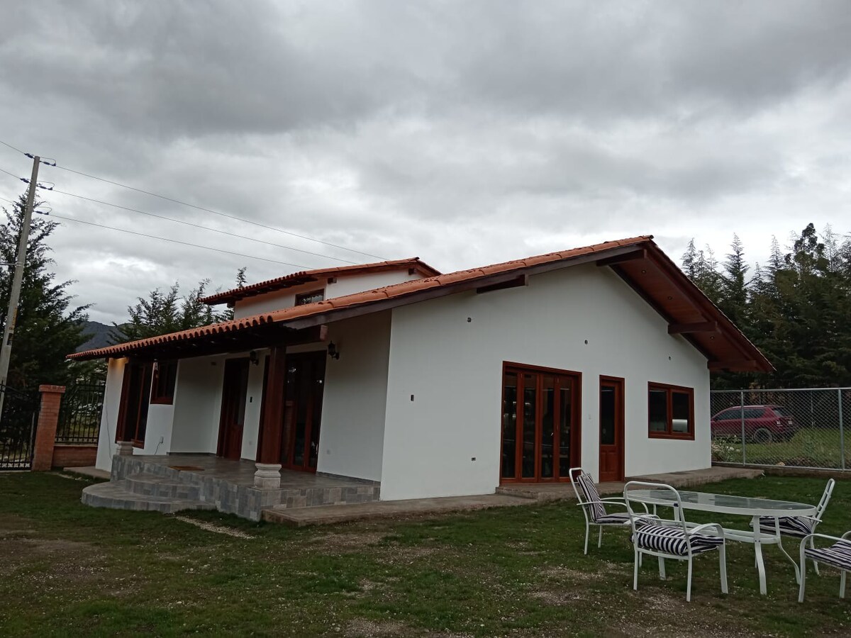 Hermosa casa de campo, tranquilidad y confort.