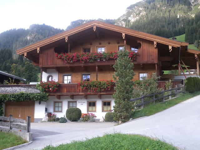 Alpbach的民宿