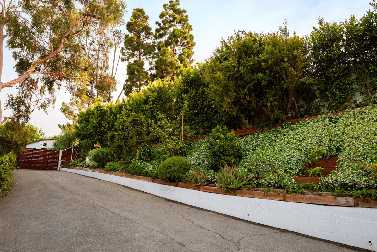 Tranquil Ocean View Retreat in Pacific Palisades*