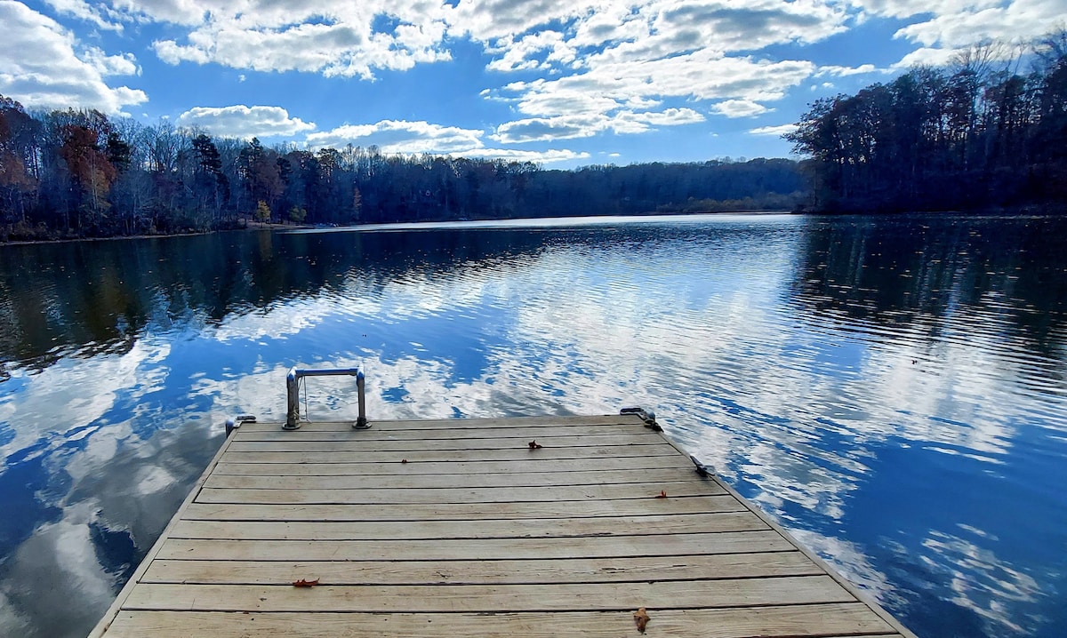 Private Lakefront Paradise - Paddleboards & Kayaks