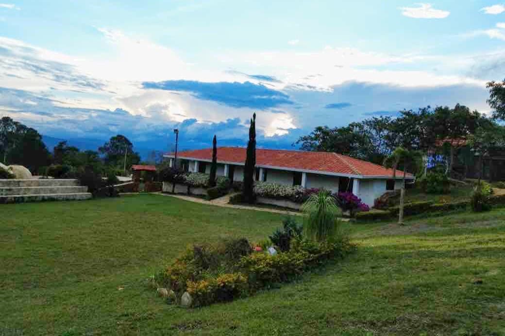 Hospedaje Hacienda Casa Prada
