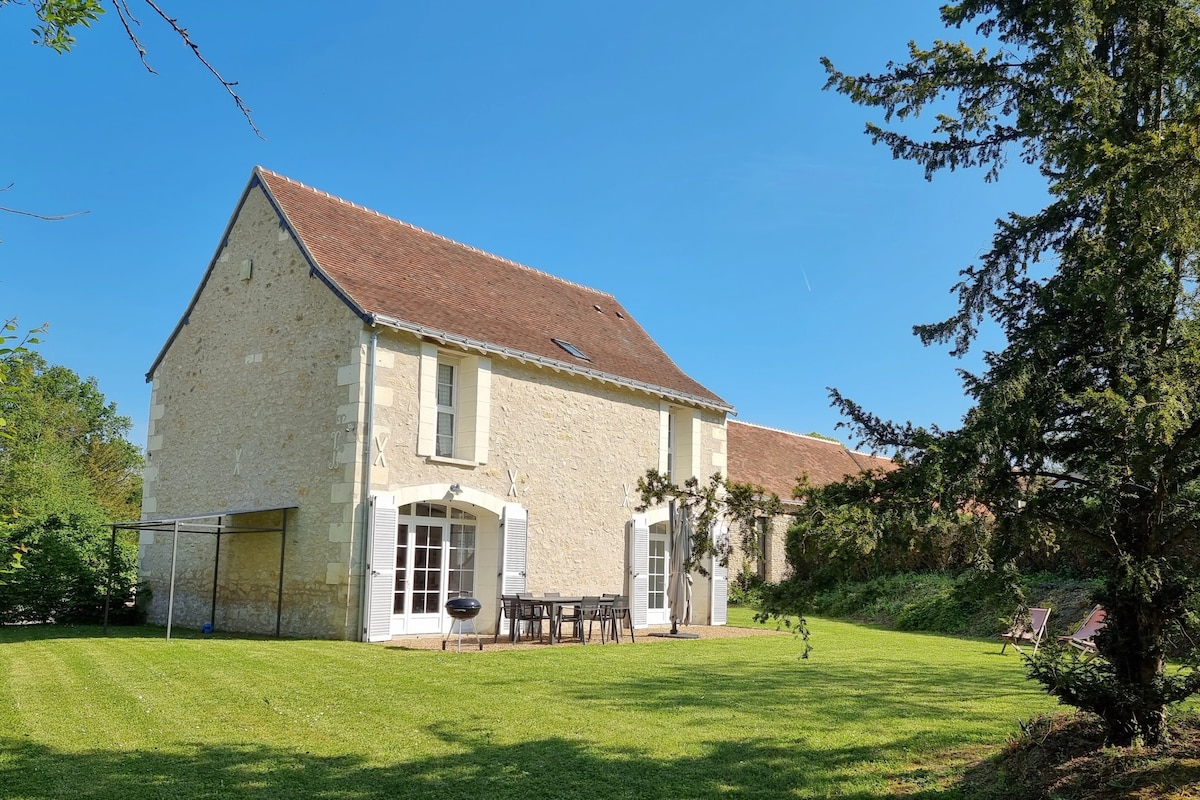 La Poulinière 4 * - Domaine des Cyclamens.