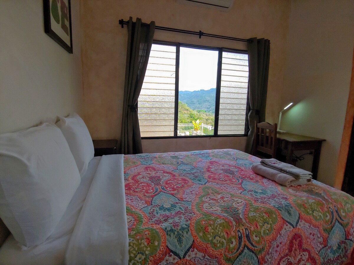 Double Room in Bed & Breakfast - Amazing view