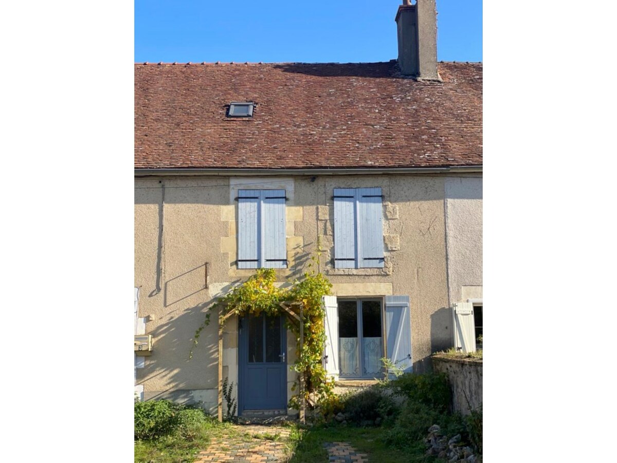 Casa tipo chalé em simpática vila medieval