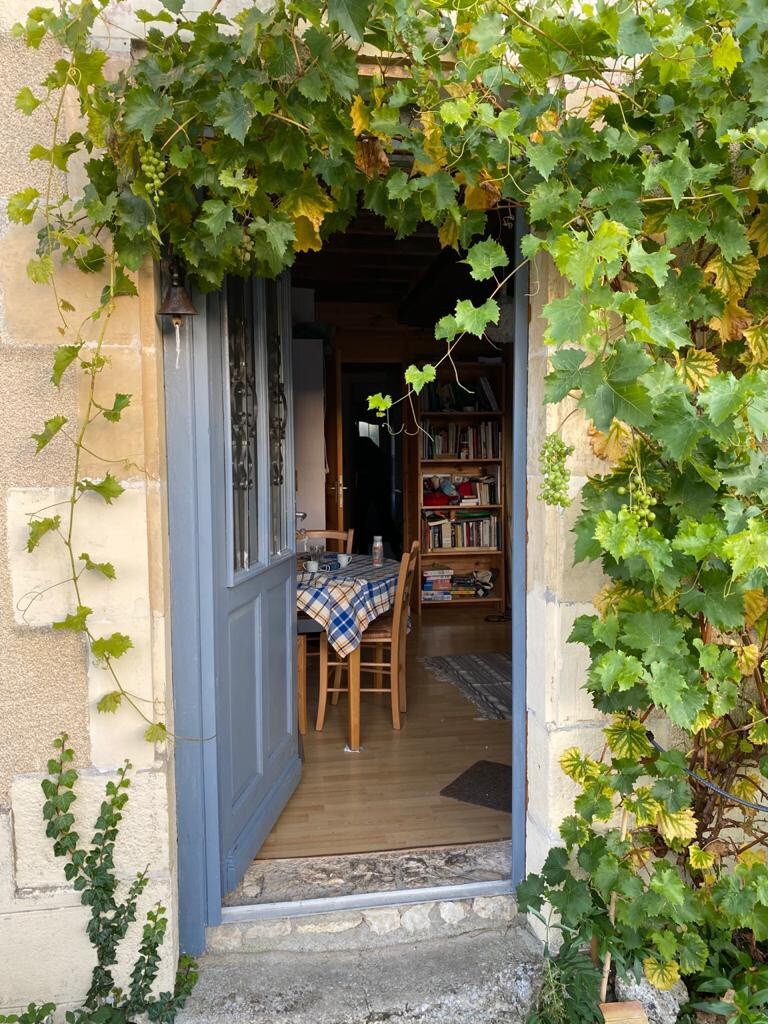 Casa tipo chalé em simpática vila medieval