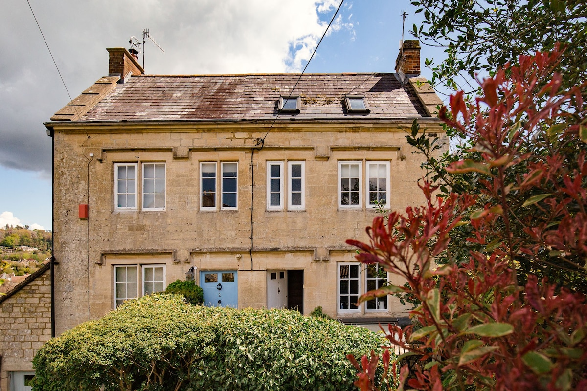 Walkley Wood Cottage, Nailsworth, Cotswolds