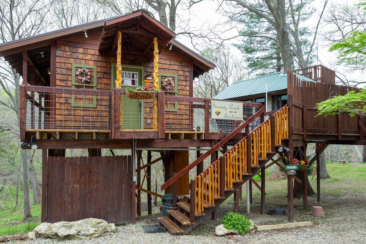 Serenity Creek Treehouse Hidden Valley Retreat