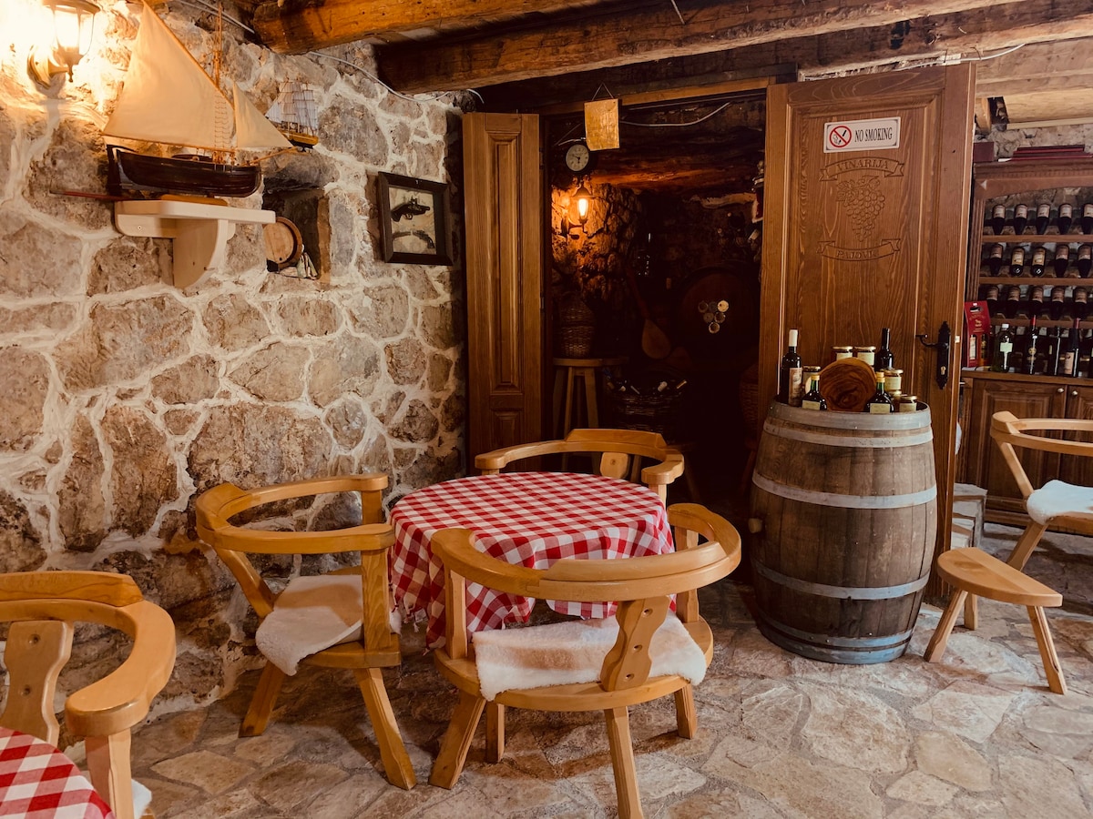 Pajovic酒庄的房间