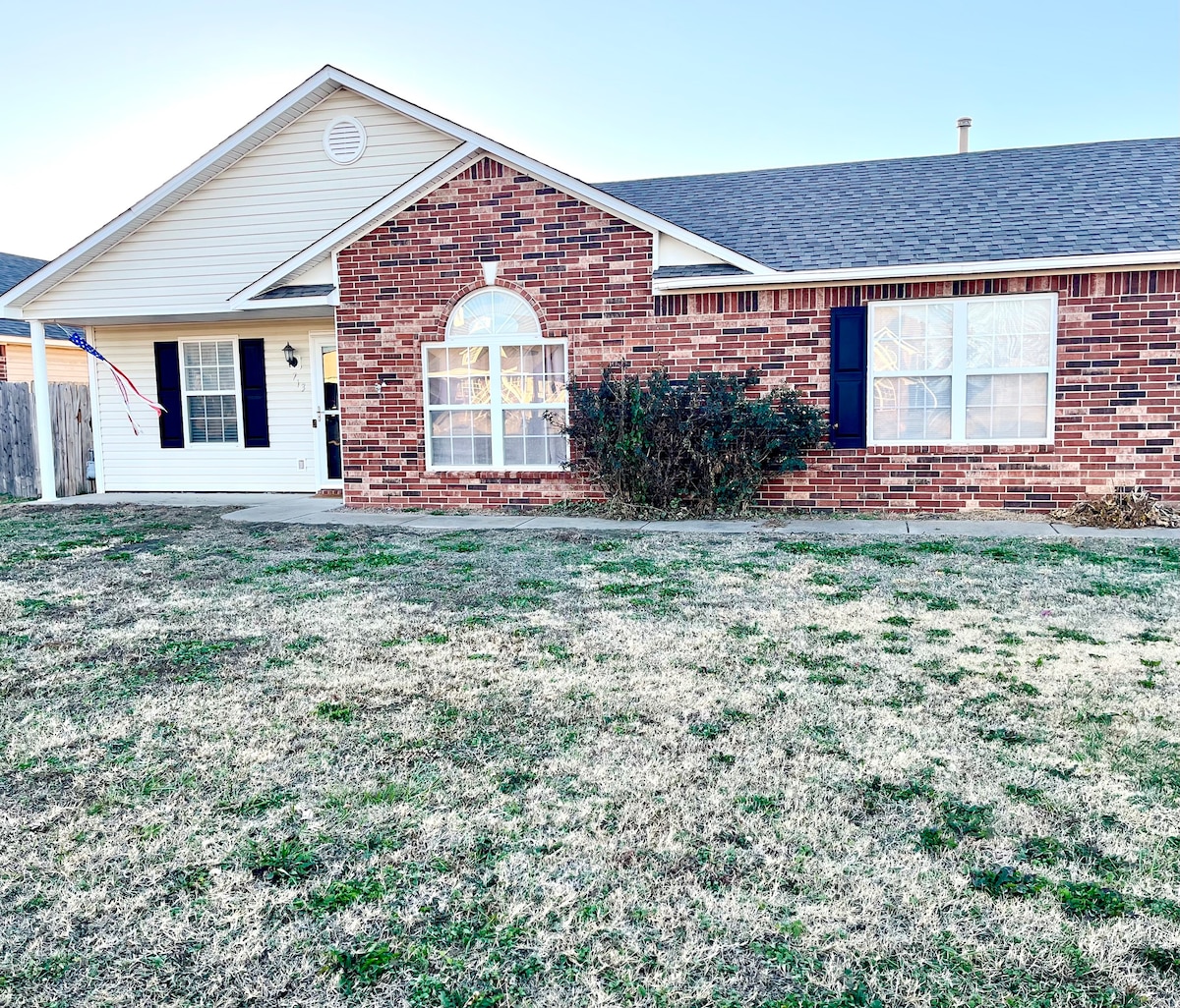 Friendly Modern 3BR House Near Pioneer Woman