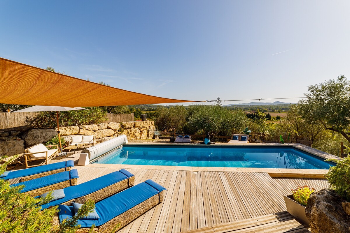 Villa standing 240m2 piscine et vue panoramique