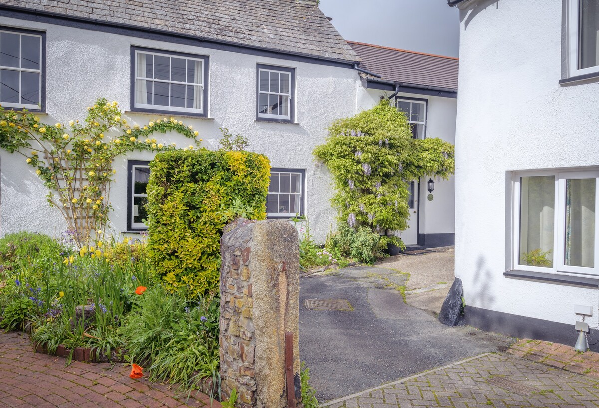 田园诗般的Cornish Cottage ，靠近Bude 's Beaches。