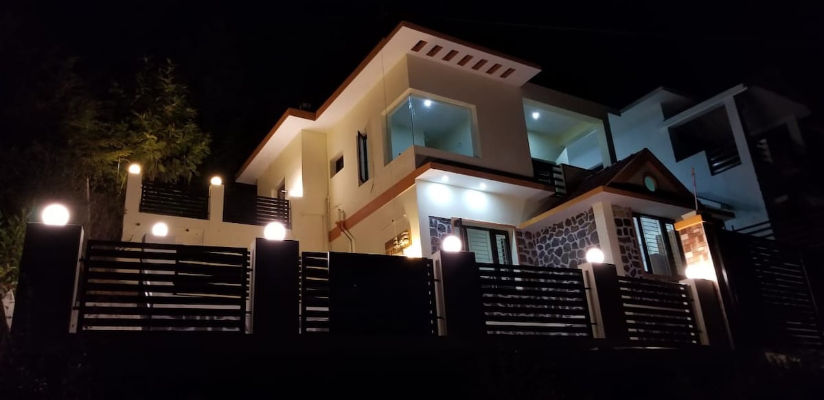 Amaanath - A Kodaikanal Home with a Valley View