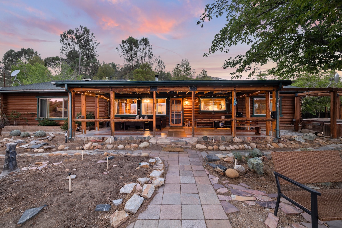 天空牧场小木屋（ Sky Ranch Log Cabin ） ，景观迷人！